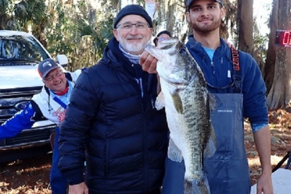 big-fish-5-78-lbs-lunker678330D4-85BC-D32C-6034-E14A290CB77E.jpg